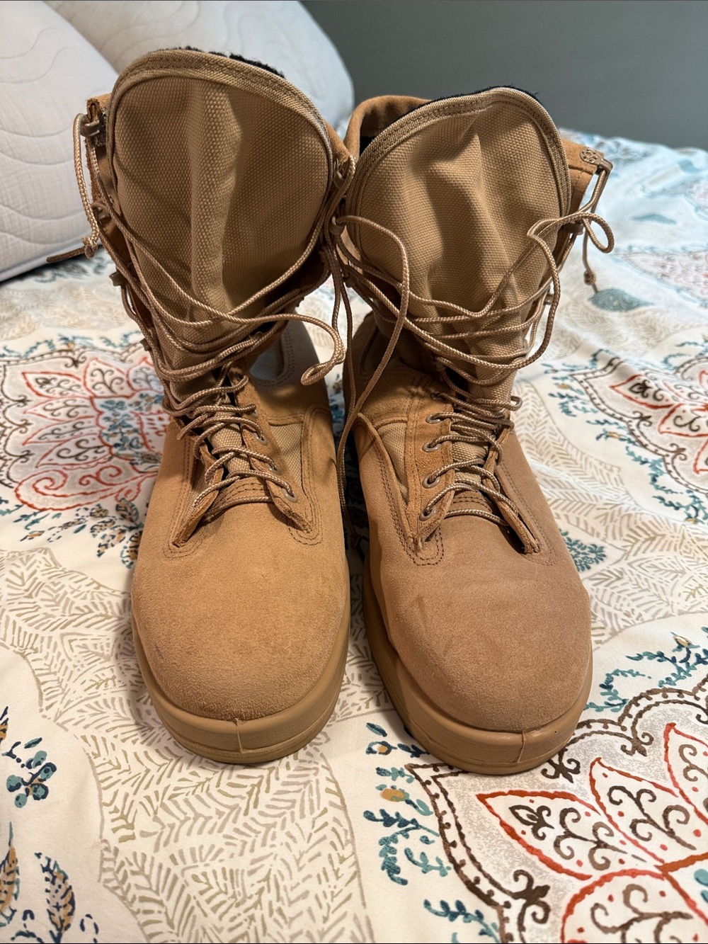 Men's Tan Tactical Lace-Up Boots - Classic Field steel toe